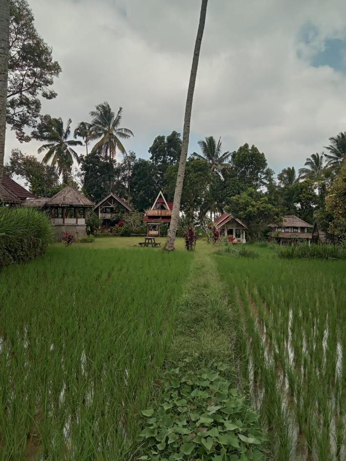 Hakiki Inn Bungalows Tetebatu Exterior photo