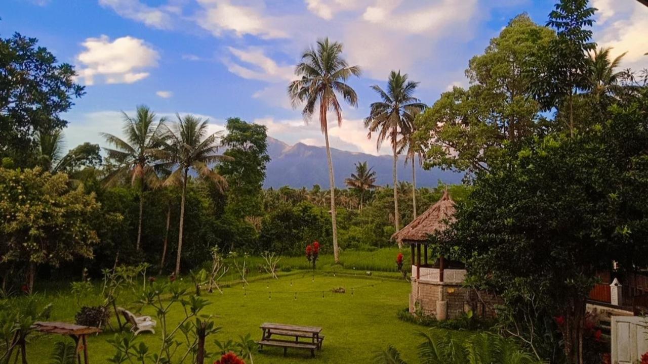 Hakiki Inn Bungalows Tetebatu Exterior photo